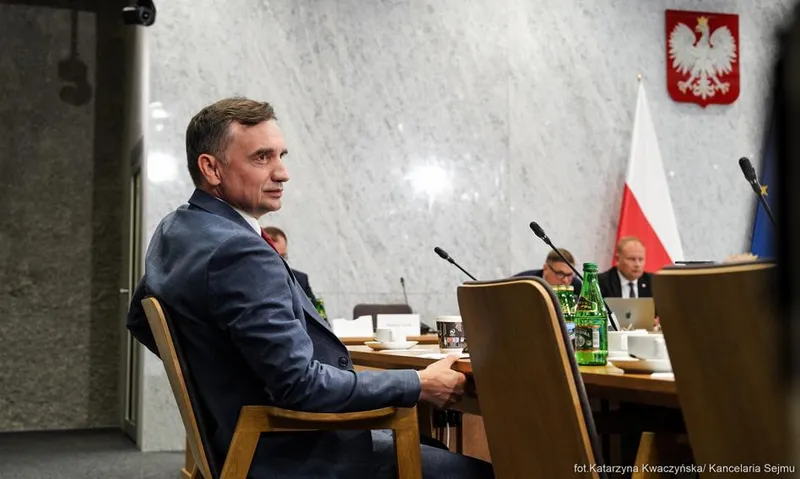 Zwrot w sprawie Ziobry. Sąd uchylił decyzję o przymusowym doprowadzeniu
