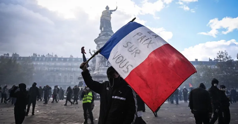 France braces for another weekend of protests