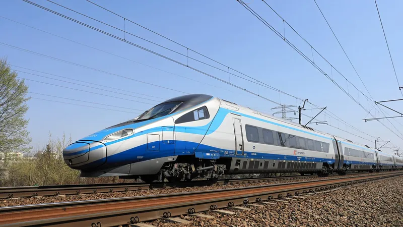 Awantura w Pendolino, interweniowało pogotowie. Minister Klimczak reaguje - Gazeta