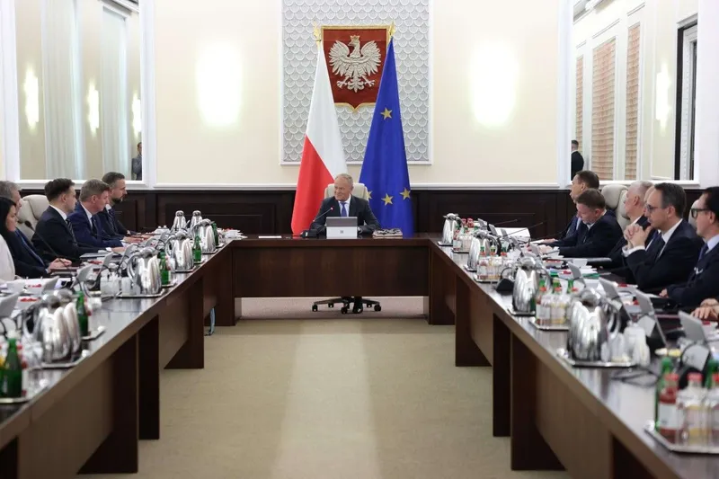 Rząd stawia na ofensywę w walce z dezinformacją. To zadanie nowego organu