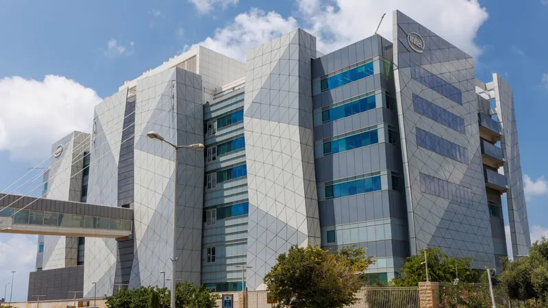 Deadly Intel Fab 28 explosion causes two-week shutdown, to cost $600 million and severely disrupt server chip manufacturing for six months — 10nm Xeon shipments stall during largest shortage in memory - Tom's Hardware