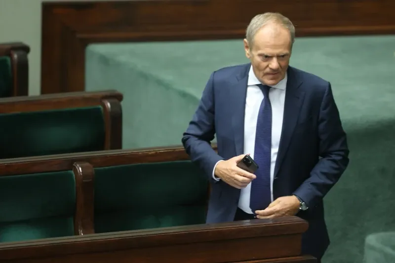 Burza po słowach Kaczyńskiego o Unii. Tusk: O taką stawkę toczy się walka