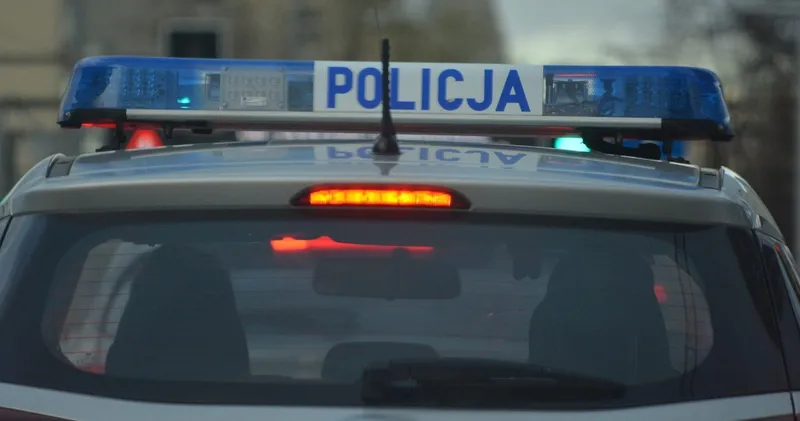 Makabryczne odkrycie podczas rutynowej interwencji. Na tylnym siedzeniu znaleziono ciało - Interia Wydarzenia