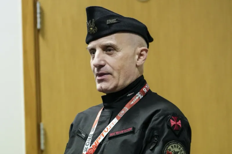 Nowy ruch służb, "Jaszczur" zatrzymany przez policję. Minister ogłasza