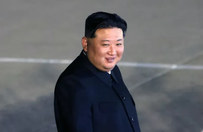 Kim Dzong Un z niezapowiedzianą wizytą. Odwiedził bliskiego sojusznika
