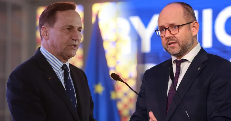 Mocne słowa Sikorskiego, Przydacz odpowiada. "Prostak", "prymityw" - Interia Wydarzenia