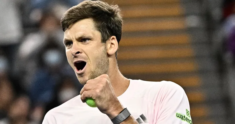 Thriller Hurkacza z mistrzem z Paryża. O wyniku decydował tie-break 3. seta - Interia Sport