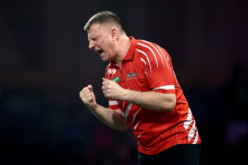 Ratajski w półfinale mistrzostw Europy! Dwukrotny mistrza świata odesłany do domu - SportoweFakty