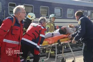 Dramatyczne nagranie z Dniepru. Rosyjski dron uderzył w dworzec
