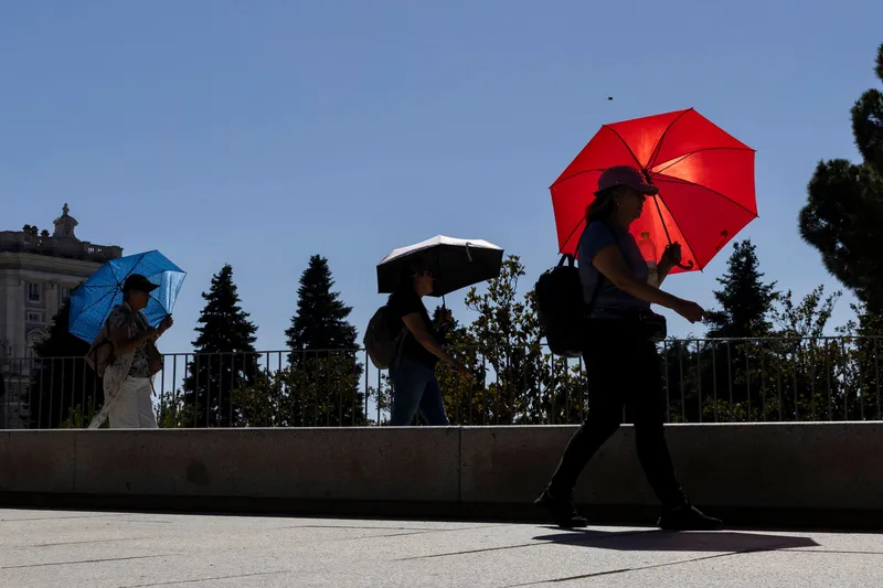 Summer Heatwaves Linked To 50,000 Deaths In Europe, Study Finds