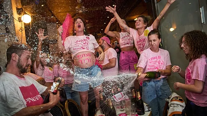 Israel: opposition supporters celebrate narrow lead in exit polls