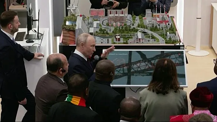 Putin calls Elon Musk a 'genius' as Russia builds its own Starlink rival