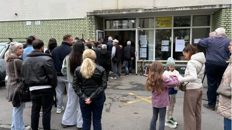 Tragedia zmieniła wszystko w Serbii. W niedzielę głosowanie, które może okazać się przełomowe - PolsatNews.pl