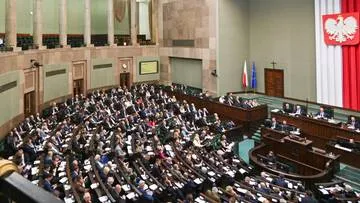 Gdyby Polacy mieli drugi głos. Nietypowy sondaż CBOS, wyniki zaskakują