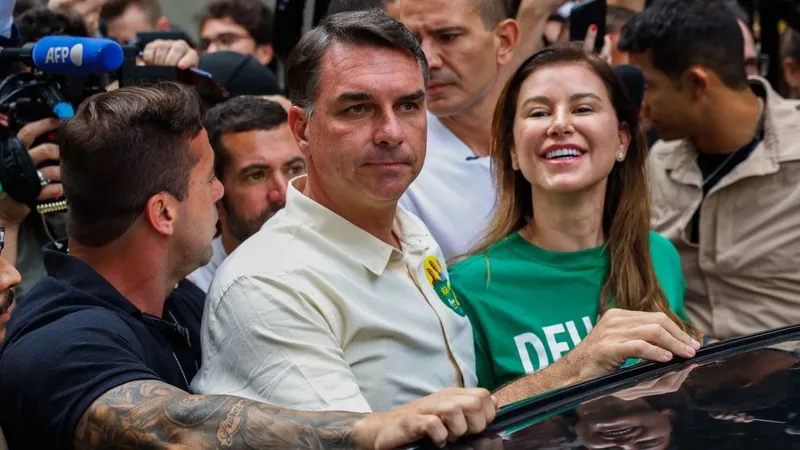 Przegrał wybory i jak Ziobro uciekł do Trumpa. W tle wyprany miliard dolarów