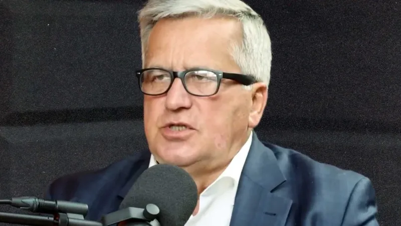 Komorowski dla naTemat bez owijania w bawełnę: Zamknęli drogę do uzdrowienia TK