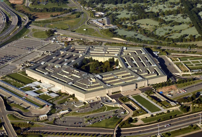 Lockheed Vs. RTX: The Cheaper Defense Giant Is The Clear Value Win - Barchart.com