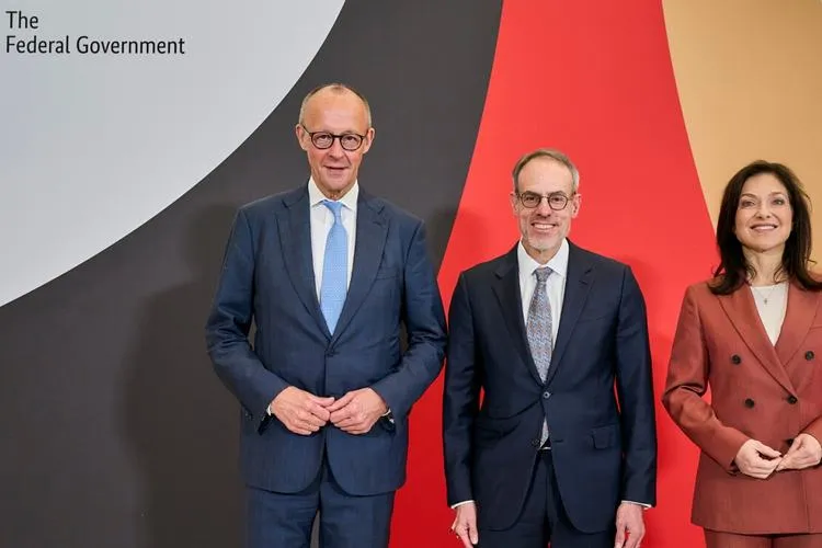 Amazon pledges €16bn investment in Germany in 2027