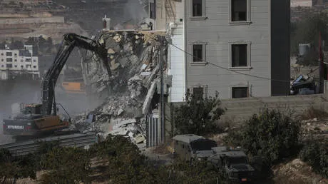 Netanyahu orders blockade of West Bank