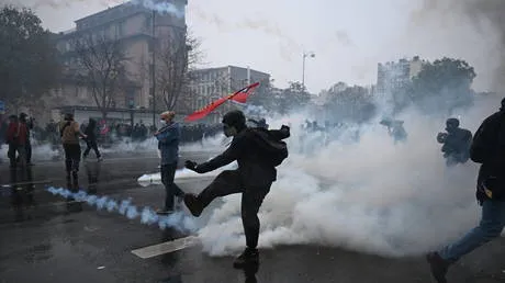 Mass protests grip European countries (VIDEOS)