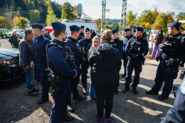 Policjantka miała ostrzec właściciela Zoo Łączna. Usłyszała zarzut