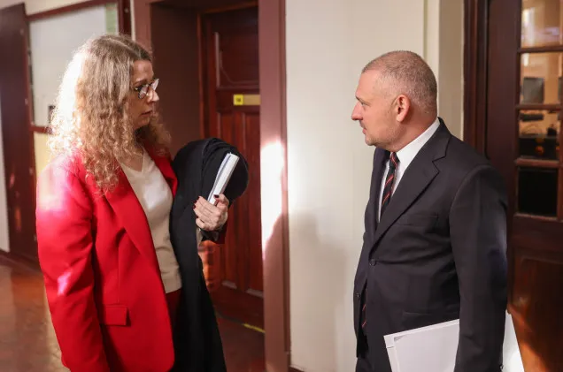 Sędzia miała kolizję. Posiedzenie w sprawie posła odwołane przez telefon