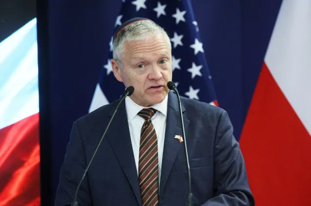 „Wielki polski Rambo”, „prawdziwa petarda”. Ambasador USA o polskich ministrach