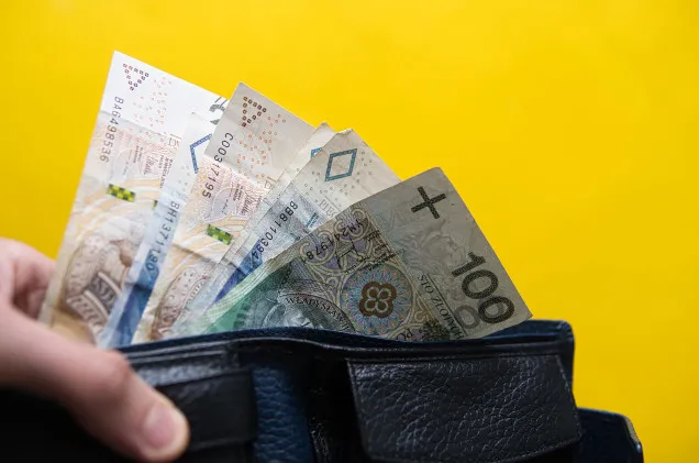 Inflacja wyhamowała mocniej od prognoz. GUS podał dane za październik