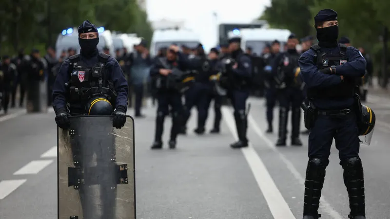 French police deploy in big numbers and Paris shuts major museums ahead of new protests