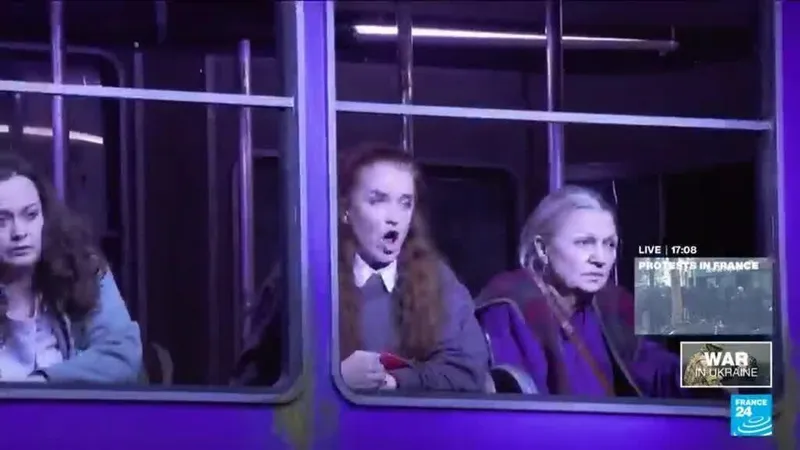 Ukraine war: "Mothers of Kherson" opera opens in Poland