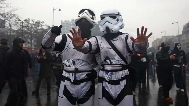 The week in pictures: Protests across France, wildfires in Indonesia and Brazilian elections