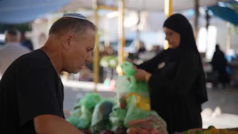 Israeli election: Fragile co-existence between residents in Jewish-Arab town of Lod