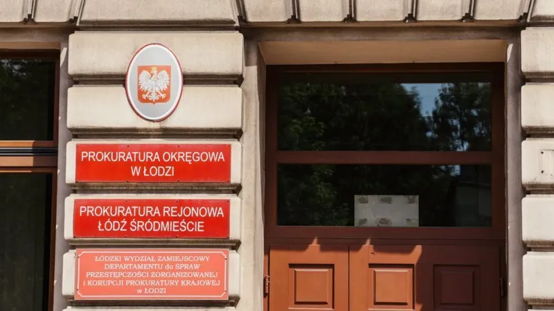 Śledztwo ws. słuchacza WAM w Łodzi, podejrzanego o szpiegostwo przeniesione do Warszawy - TVP Łódź