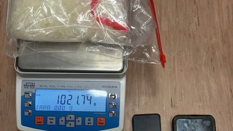 Pościg za 26-latkiem w Łodzi. Policja odkryła ponad kilogram narkotyków - TVP Łódź