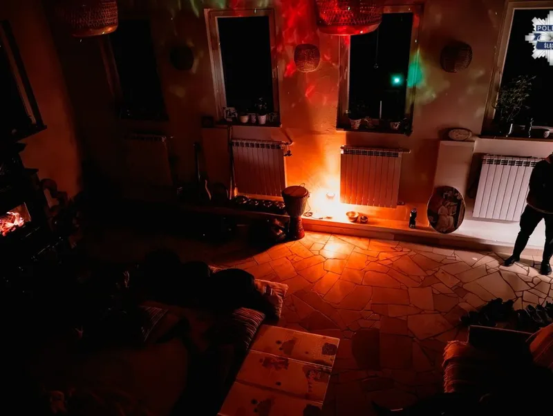 Grupa szykowała się do wypicia naparu z DMT. Policja przerwała seans i zatrzymała organizatorów