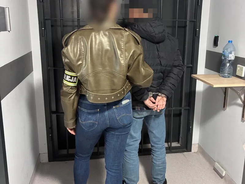 Wchodził ludziom do domów i kradł wszystko, co znalazł. 71-letni recydywista aresztowany