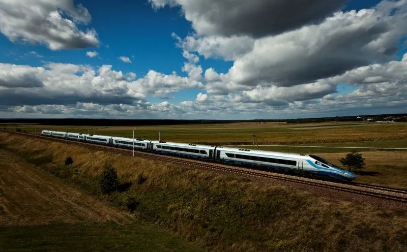 Fitch potwierdza wysoki rating PKP Intercity
